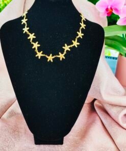 Collier C8