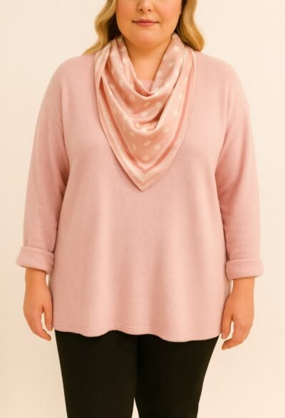 Pull doux et son foulard