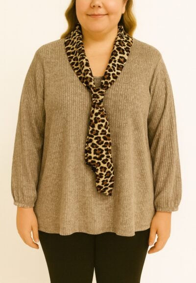 Top pailleté et son foulard